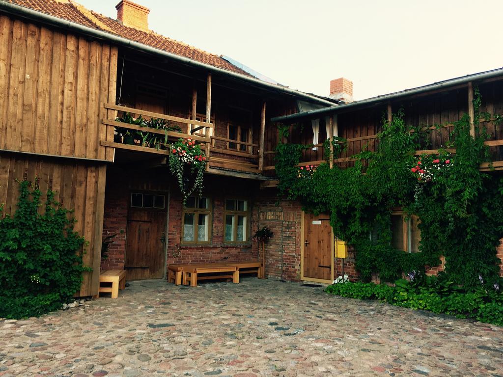 Livijas Apartamenti Lägenhet Kuldīga Exteriör bild