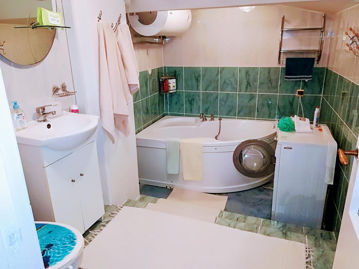 Livijas Apartamenti Lägenhet Kuldīga Exteriör bild