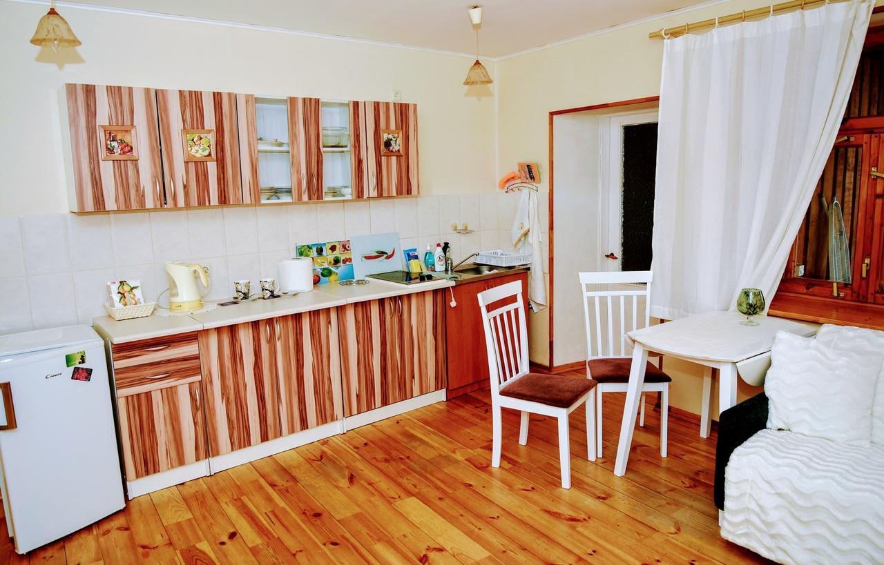 Livijas Apartamenti Lägenhet Kuldīga Exteriör bild
